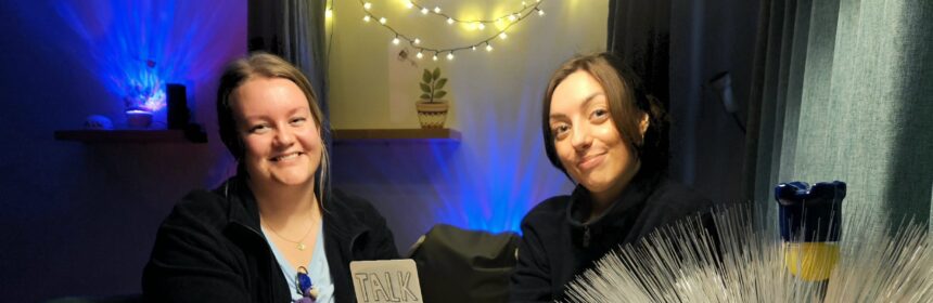 Foto af Josephine og Amalie, sygeplejersker for børn og unge med epilepsi på Filadelfia