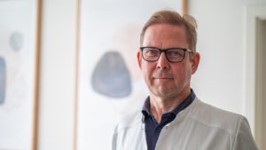Foto af professor i Kimmo Jensen, neurologi ved Klinisk Institut, Aalborg Universitet og Neurologisk Afdeling, Aalborg Universitetshospital.