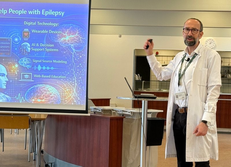 Professor Sándor Beniczky holder oplæg om AI_2026