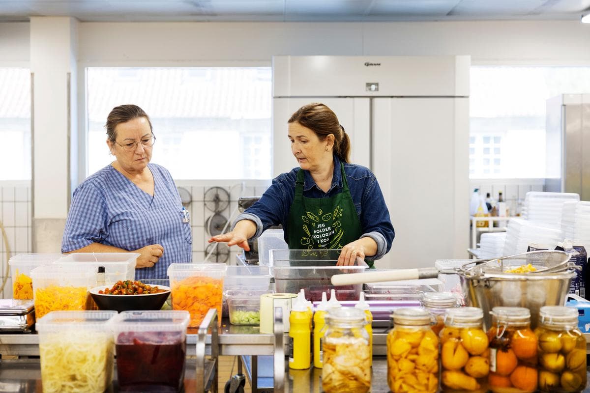 Køkkenchef og konsulent drøfter økologi i Filadelfias køkken 2026